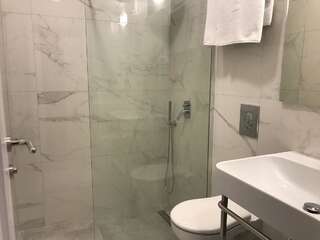 Апарт-отели REZEVICI BOUTIQUE VILLA Петровац Двухместный номер Делюкс с 1 кроватью и балконом, вид на море-12