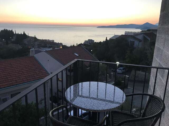 Апарт-отели REZEVICI BOUTIQUE VILLA Петровац-13